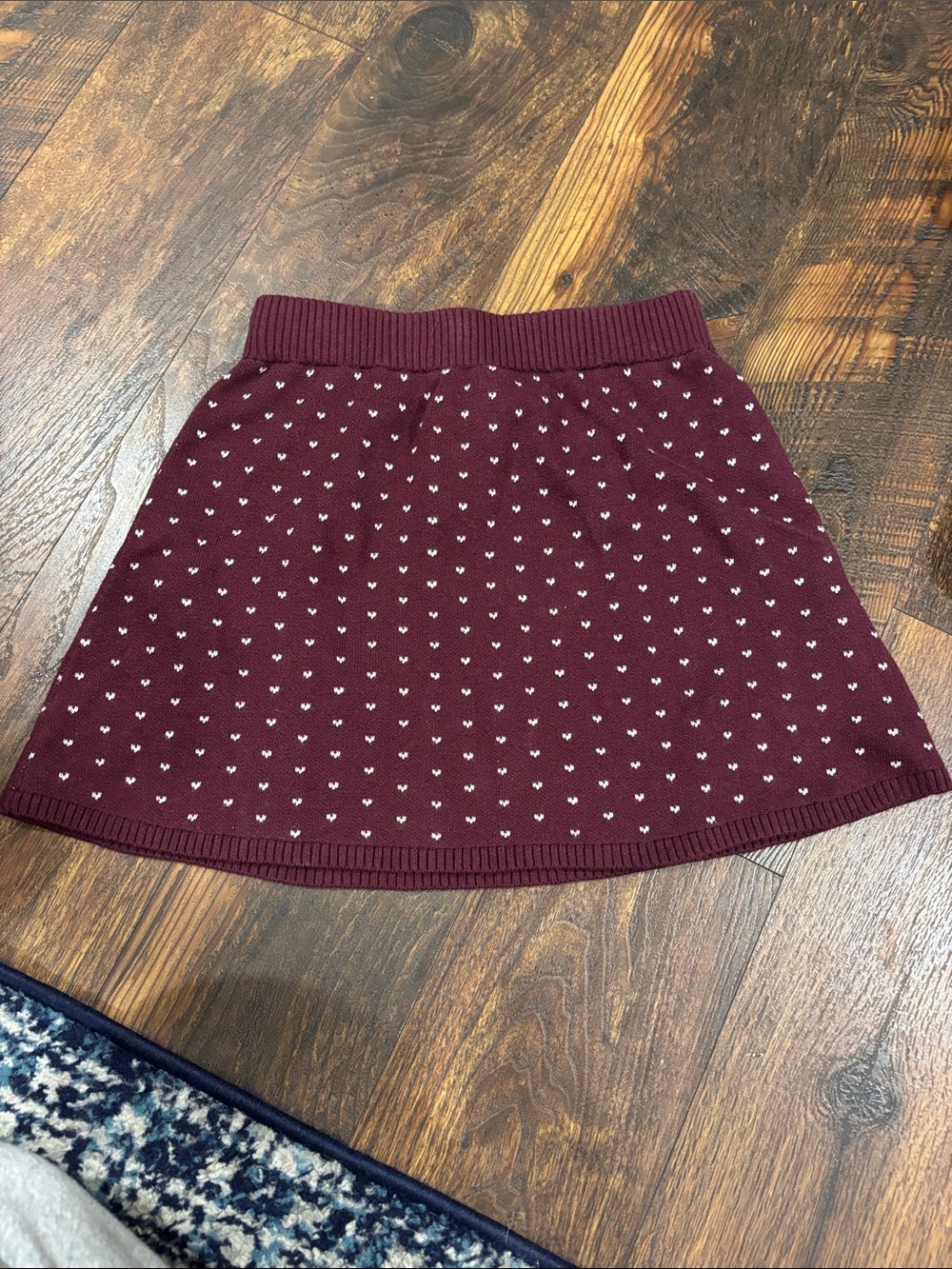 Abercrombie kids Maroon Knit Mini Skirt with Heart Dot
